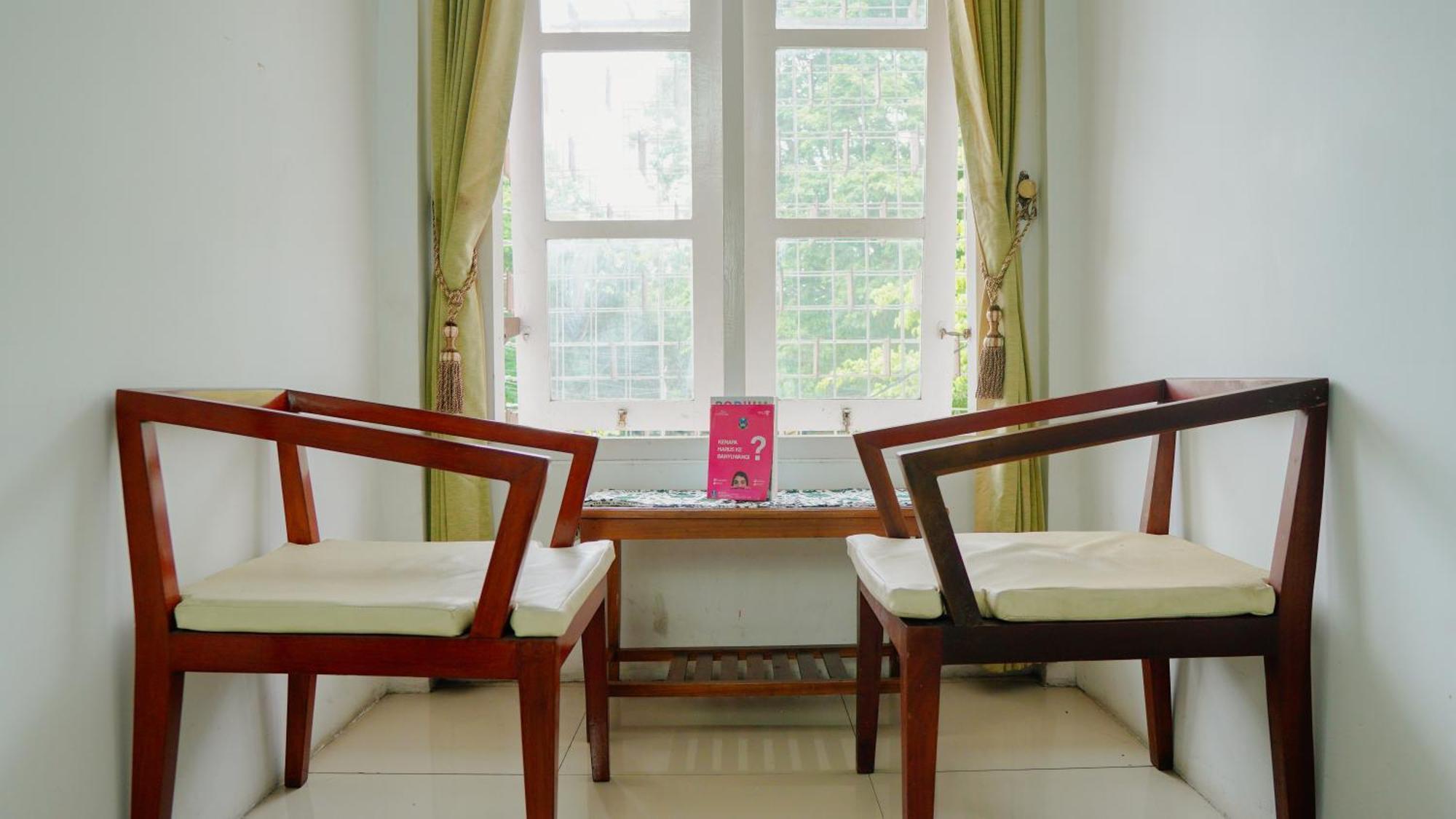 Dormitory Tourism Sritanjung Banyuwangi By Gajahsora Management Esterno foto