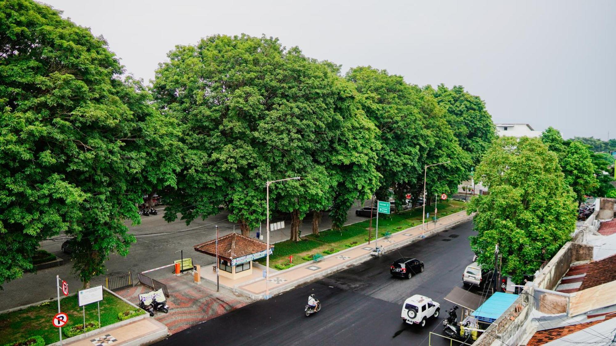 Dormitory Tourism Sritanjung Banyuwangi By Gajahsora Management Esterno foto